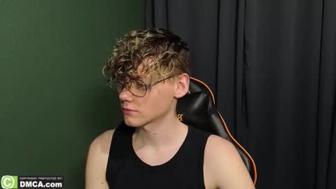 Snapshot of kirill_20_cm chatting on February 13, 2026, 10:28 pm Kirill and Andrey online show from February 13, 2026, 10:28 pm