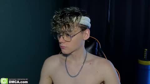 Snapshot of kirill_20_cm chatting on February 28, 2026, 6:36 am Kirill and Andrey online show from February 28, 2026, 6:36 am