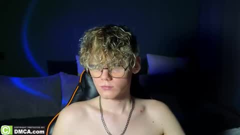 Snapshot of kirill_20_cm chatting on March 8, 2026, 2:04 am Kirill and Andrey online show from March 8, 2026, 2:04 am