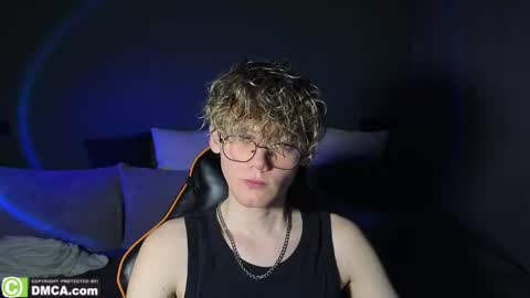 Snapshot of kirill_20_cm chatting on March 11, 2026, 8:59 pm Kirill and Andrey online show from March 11, 2026, 8:59 pm