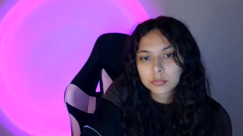 kiss_ameliaa online show from November 27, 2025, 8:49 am