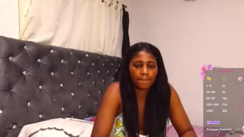 Violet  online show from October 1, 2025, 11:33 pm