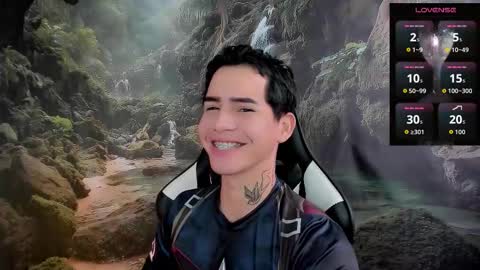 Snapshot of kiss_whitee chatting on February 24, 2026, 2:04 pm kiss_whitee online show from February 24, 2026, 2:04 pm