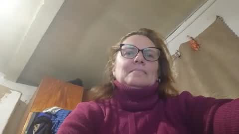 kissandvibe online show from October 15, 2025, 3:56 pm