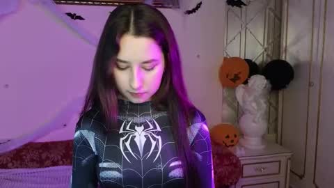 Hot Eva online show from October 27, 2025, 11:36 am