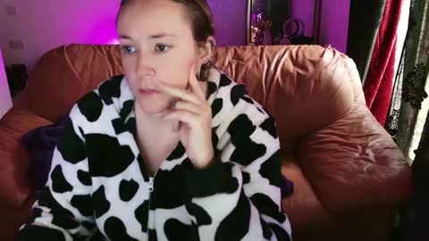 Snapshot of kissica chatting on January 17, 2025, 9:39 am kissica online show from January 17, 2025, 9:39 am