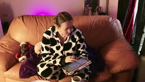 Snapshot of kissica chatting on January 17, 2025, 12:42 pm kissica online show from January 17, 2025, 12:42 pm