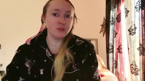 Snapshot of kissica chatting on February 6, 2025, 8:39 am kissica online show from February 6, 2025, 8:39 am