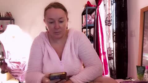 kissica online show from November 13, 2025, 7:07 am