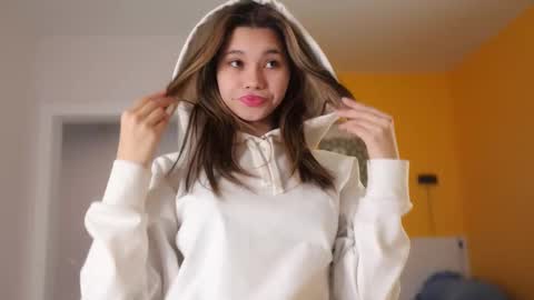 Snezhana online show from October 26, 2025, 2:12 pm