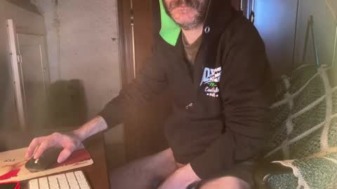 kissofbanned1983 online show from May 16, 2026, 9:39 am