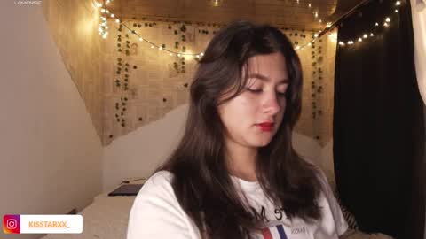 Snapshot of kisstarxxx chatting on November 14, 2025, 12:20 am Helena and Brad online show from November 14, 2025, 12:20 am