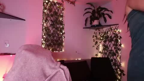 Helena and Brad online show from July 3, 2026, 3:02 am