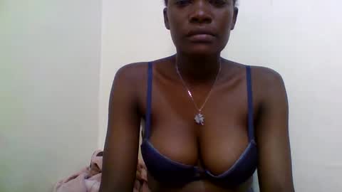 Snapshot of kissybabe01 chatting on October 4, 2025, 6:39 pm kissybabe01 online show from October 4, 2025, 6:39 pm
