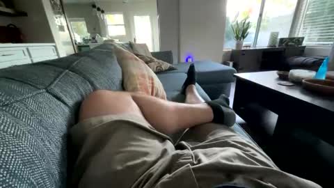 Hunter online show from December 4, 2025, 11:57 pm