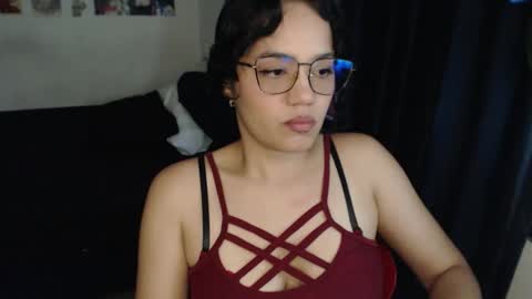 Snapshot of kitcatdreams chatting on April 18, 2026, 11:27 pm kitcatdreams online show from April 18, 2026, 11:27 pm