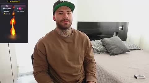 kite__ online show from February 9, 2026, 2:43 pm