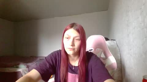 kiti_kitiss online show from May 18, 2026, 11:05 am