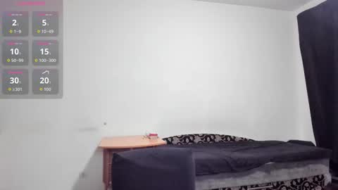 Snapshot of kitsunemoon chatting on September 18, 2025, 7:38 pm Kitsune online show from September 18, 2025, 7:38 pm