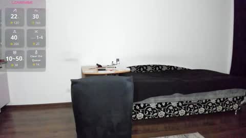 Snapshot of kitsunemoon chatting on September 23, 2025, 8:23 pm Kitsune online show from September 23, 2025, 8:23 pm