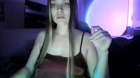 Snapshot of kitsuneserina77 chatting on January 9, 2025, 5:44 am Serina Chan online show from January 9, 2025, 5:44 am