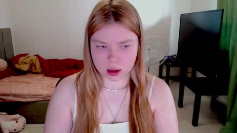Jennyblonde and Emmabrunette online show from March 31, 2026, 1:33 pm