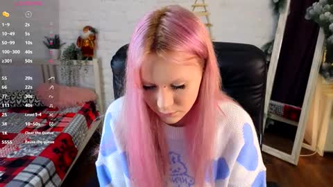 Snapshot of kitten_murray chatting on December 5, 2025, 1:42 pm barbara online show from December 5, 2025, 1:42 pm