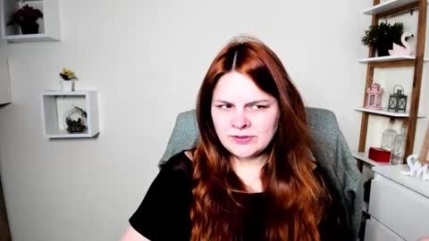 Snapshot of kittengingerxo chatting on June 1, 2026, 5:31 am Kitten online show from June 1, 2026, 5:31 am