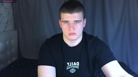 Snapshot of kittenmur chatting on December 29, 2024, 5:33 pm Vlad online show from December 29, 2024, 5:33 pm