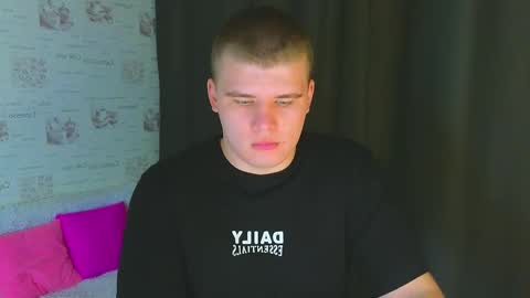 Snapshot of kittenmur chatting on September 26, 2025, 11:31 pm Vlad online show from September 26, 2025, 11:31 pm