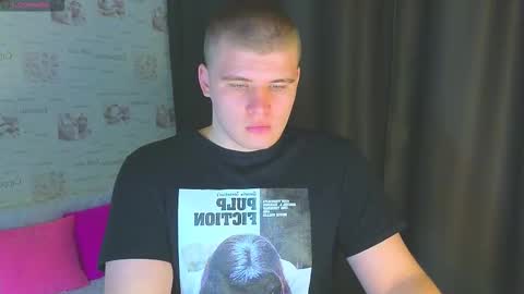 Snapshot of kittenmur chatting on October 15, 2025, 8:53 pm Vlad online show from October 15, 2025, 8:53 pm