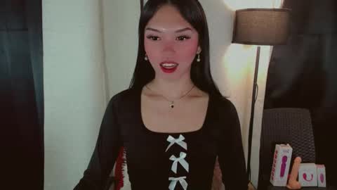 Snapshot of kitteylovesyou chatting on October 23, 2025, 9:13 pm KITTY online show from October 23, 2025, 9:13 pm