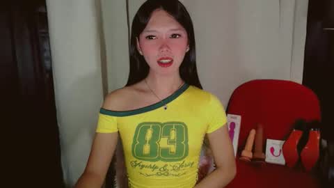 Snapshot of kitteylovesyou chatting on December 22, 2025, 8:39 pm KITTY online show from December 22, 2025, 8:39 pm