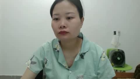 kitti_baby2x online show from April 5, 2026, 3:26 am
