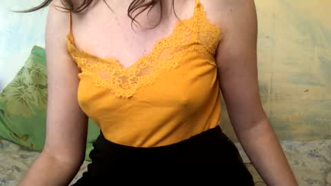 Snapshot of kittie_creme chatting on May 25, 2026, 11:05 am Kittie Creme online show from May 25, 2026, 11:05 am