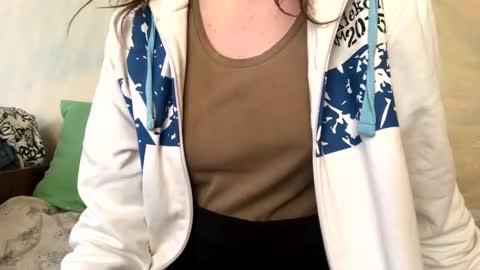Snapshot of kittie_creme chatting on May 30, 2026, 10:56 am Kittie Creme online show from May 30, 2026, 10:56 am