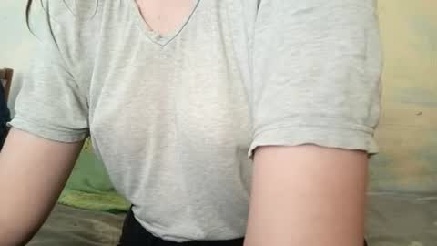 Snapshot of kittie_creme chatting on August 1, 2026, 10:03 am Kittie Creme online show from August 1, 2026, 10:03 am