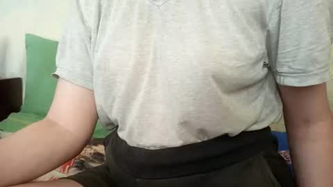 Snapshot of kittie_creme chatting on August 4, 2026, 10:18 am Kittie Creme online show from August 4, 2026, 10:18 am
