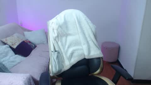 Snapshot of kittie_nala chatting on January 10, 2026, 2:35 am kittie_nala online show from January 10, 2026, 2:35 am