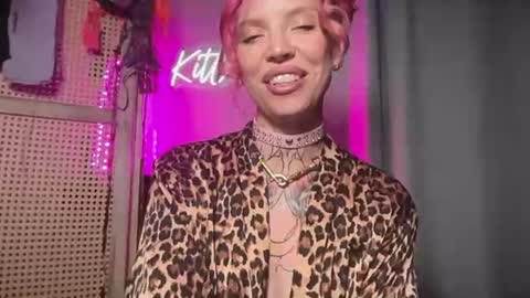 Snapshot of kittjones33 chatting on June 30, 2026, 9:05 pm kittjones33 online show from June 30, 2026, 9:05 pm