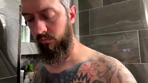 kittmatt31 online show from May 25, 2026, 1:11 am