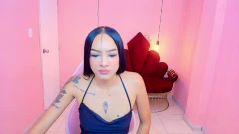 Snapshot of kitty1_xx_ chatting on May 7, 2026, 8:03 pm PVT 12TK 02PM - 9PM COLOMBIA online show from May 7, 2026, 8:03 pm