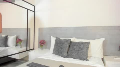 Snapshot of kitty_444_ chatting on December 18, 2025, 11:38 am kitty_444_ online show from December 18, 2025, 11:38 am