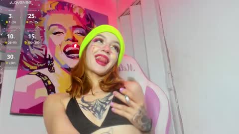  KITTY online show from October 20, 2025, 8:53 pm