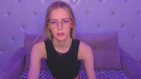 Kitty online show from May 2, 2026, 12:59 am
