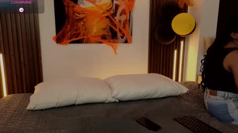 Kitty Bombon online show from November 1, 2025, 5:59 pm