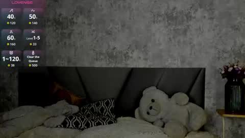 Snapshot of kitty_cathie chatting on March 14, 2026, 5:18 pm Catherine online show from March 14, 2026, 5:18 pm