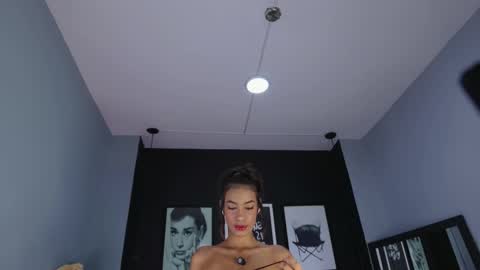 Kitty online show from November 30, 2025, 11:36 am