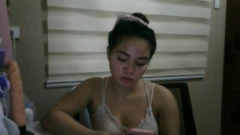 Snapshot of kitty_fussy chatting on February 16, 2026, 12:01 pm kitty_fussy online show from February 16, 2026, 12:01 pm