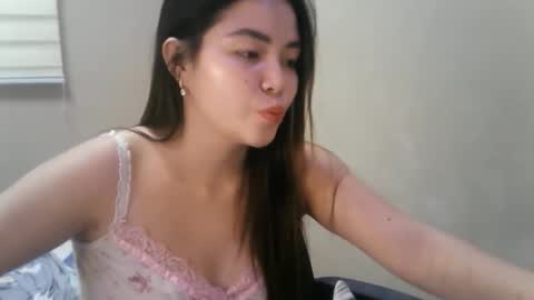 kitty_fussy online show from May 28, 2026, 12:24 pm
